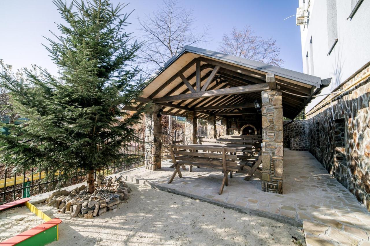 Hotel Solomiya Truskavets Bagian luar foto