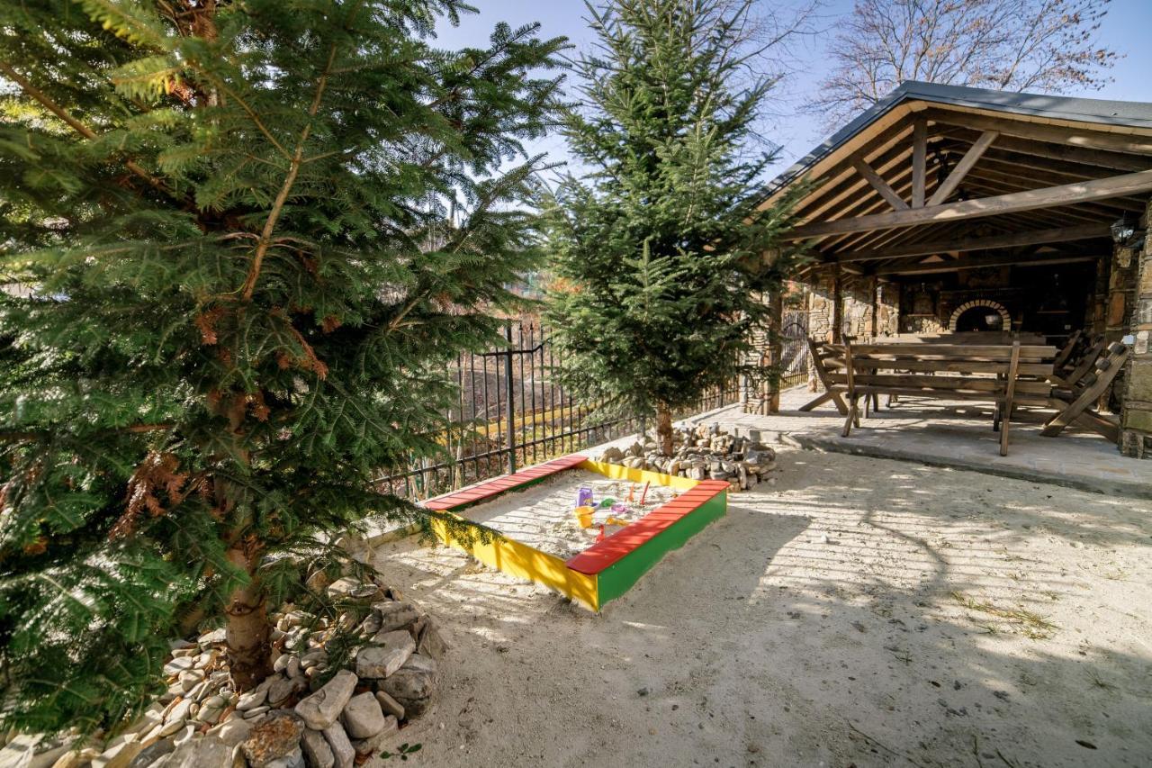 Hotel Solomiya Truskavets Bagian luar foto
