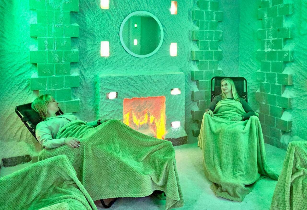 Hotel Solomiya Truskavets Bagian luar foto